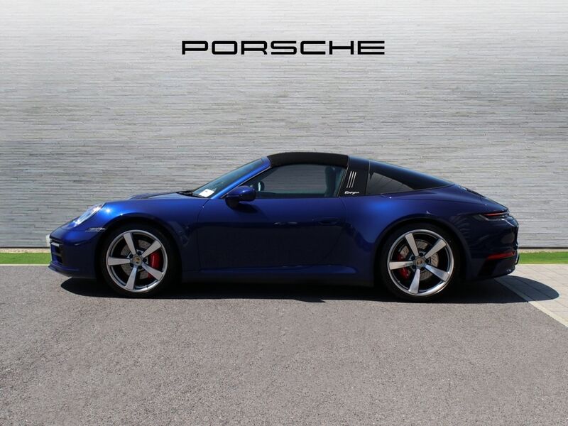 More views of Porsche 911
