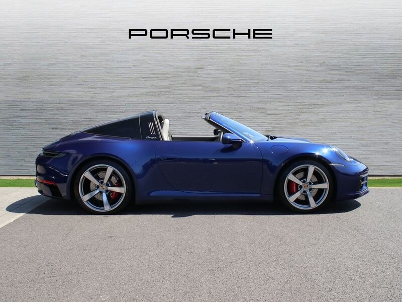 More views of Porsche 911