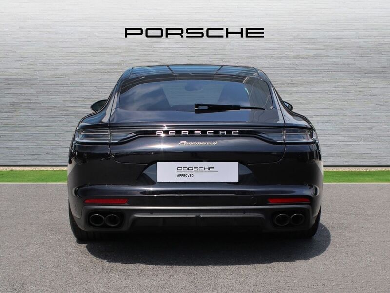 More views of Porsche Panamera