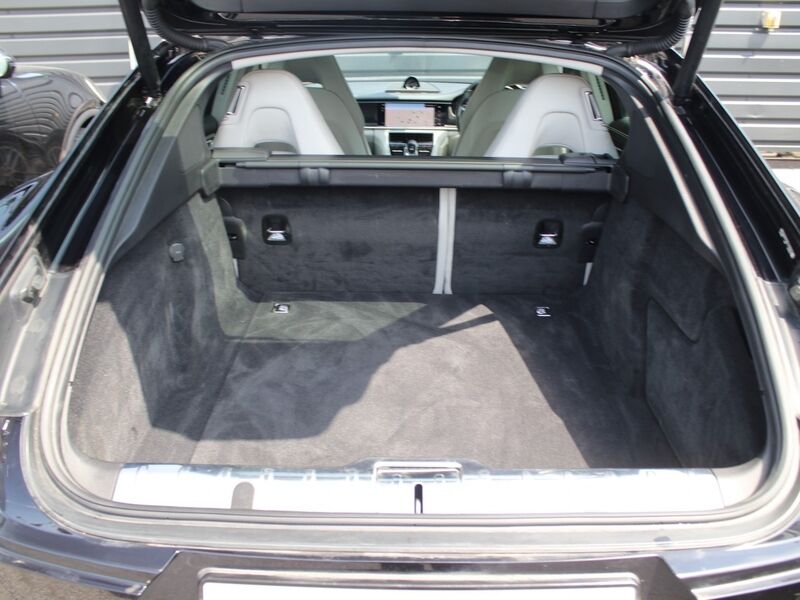 More views of Porsche Panamera