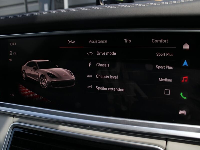 More views of Porsche Panamera