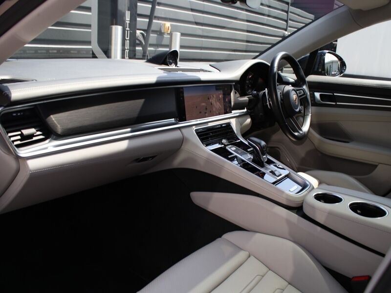 More views of Porsche Panamera