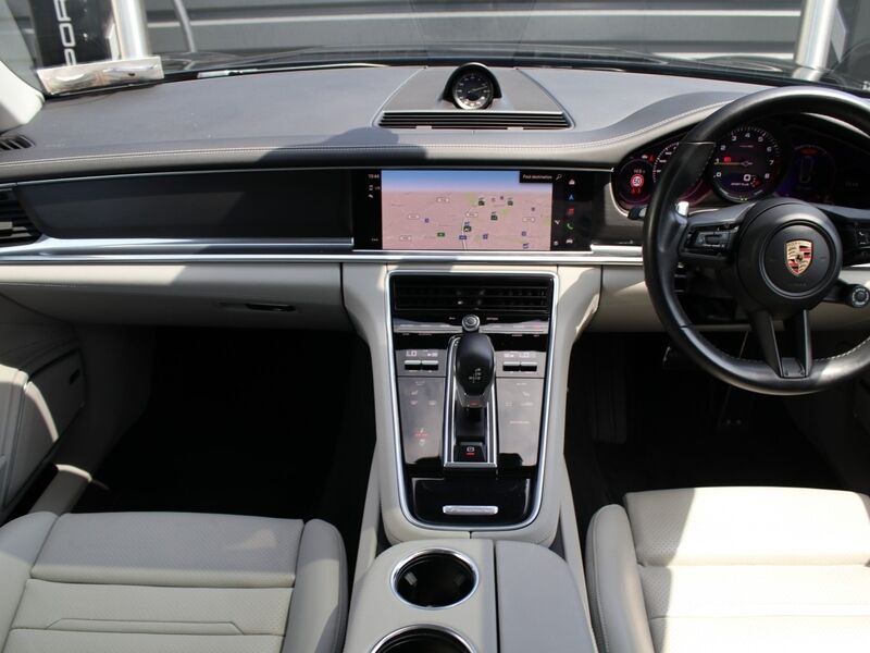 More views of Porsche Panamera