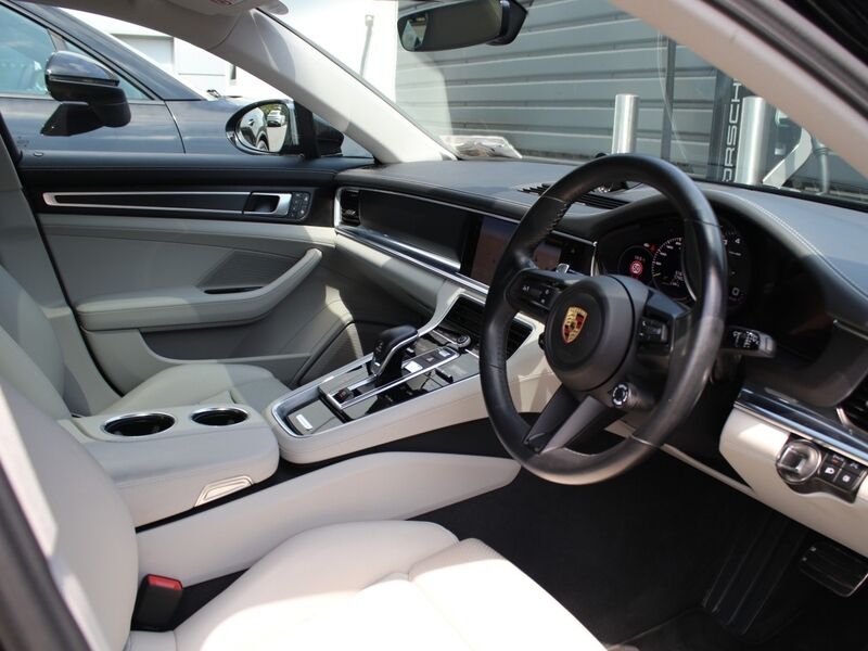 More views of Porsche Panamera