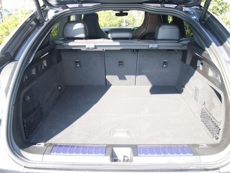 More views of Porsche Cayenne