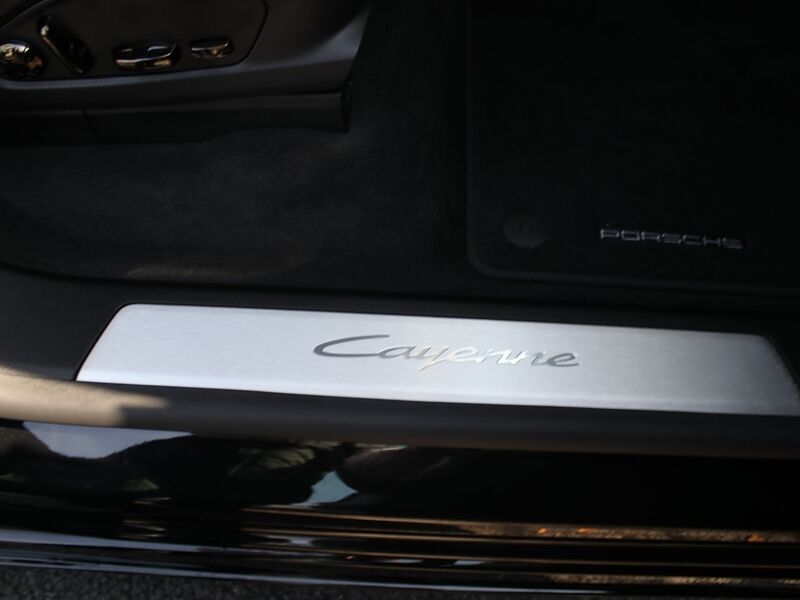 More views of Porsche Cayenne