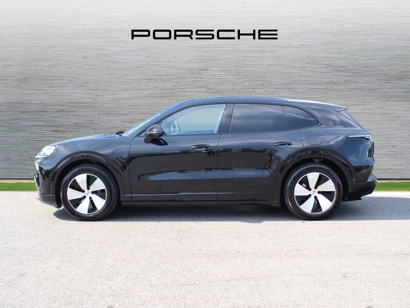 More views of Porsche Cayenne