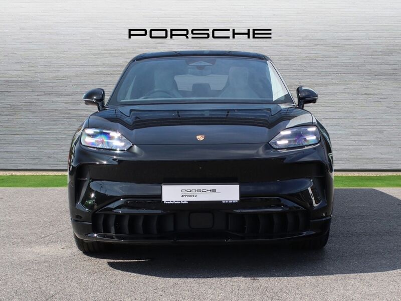 More views of Porsche Cayenne