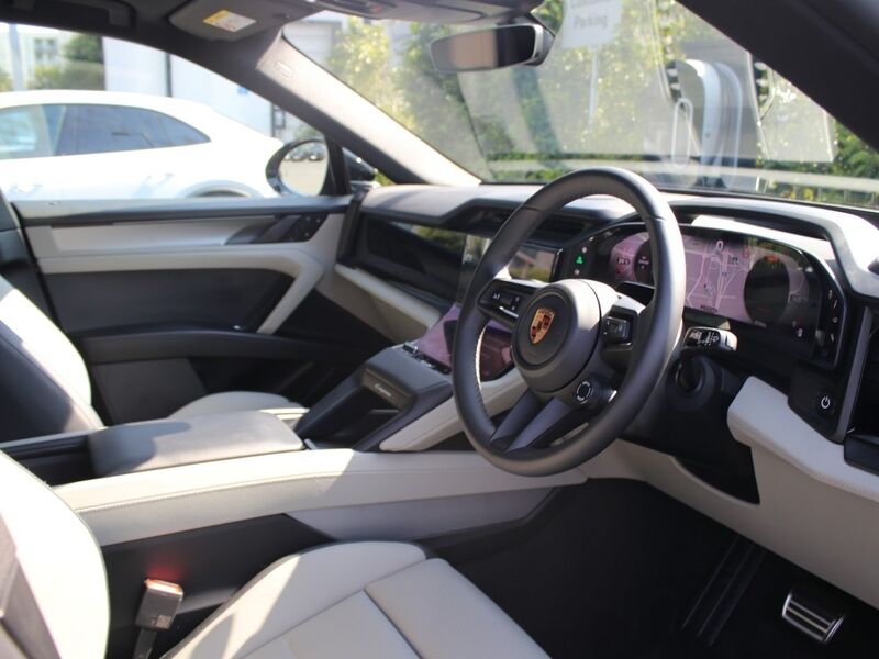 More views of Porsche Cayenne