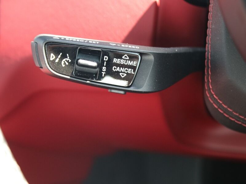 More views of Porsche Cayenne