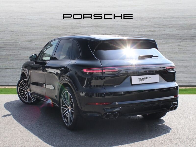More views of Porsche Cayenne