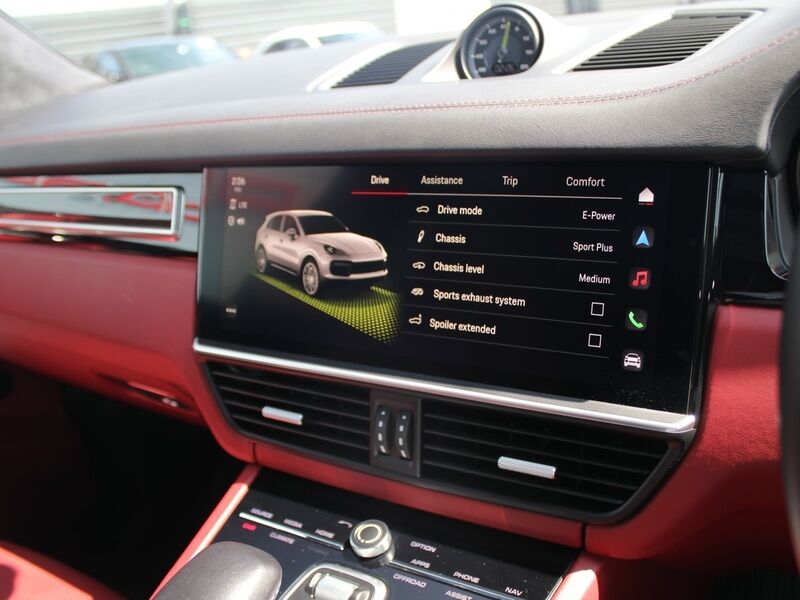 More views of Porsche Cayenne