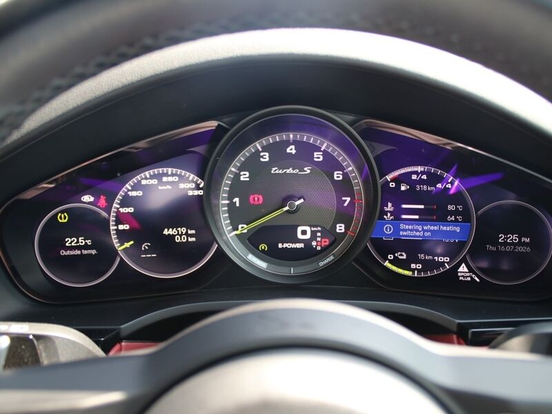 More views of Porsche Cayenne