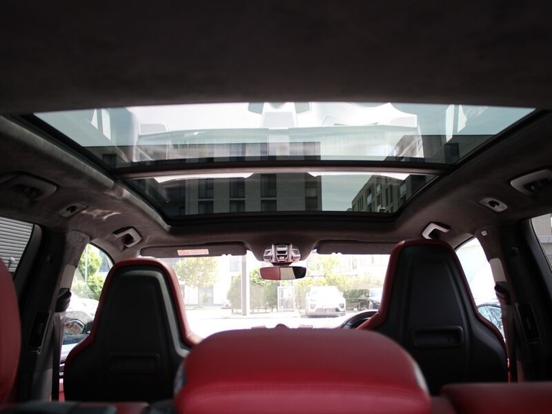 More views of Porsche Cayenne