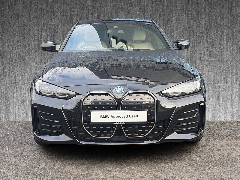More views of BMW i4