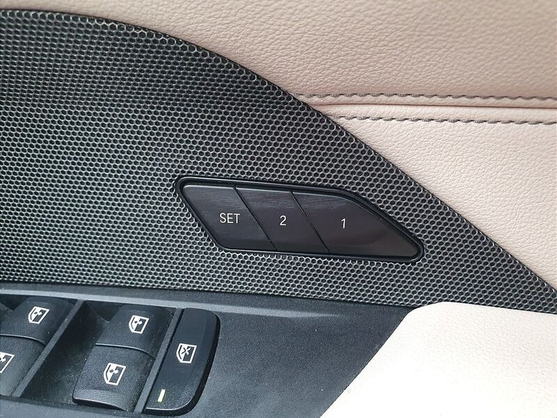 More views of BMW i4