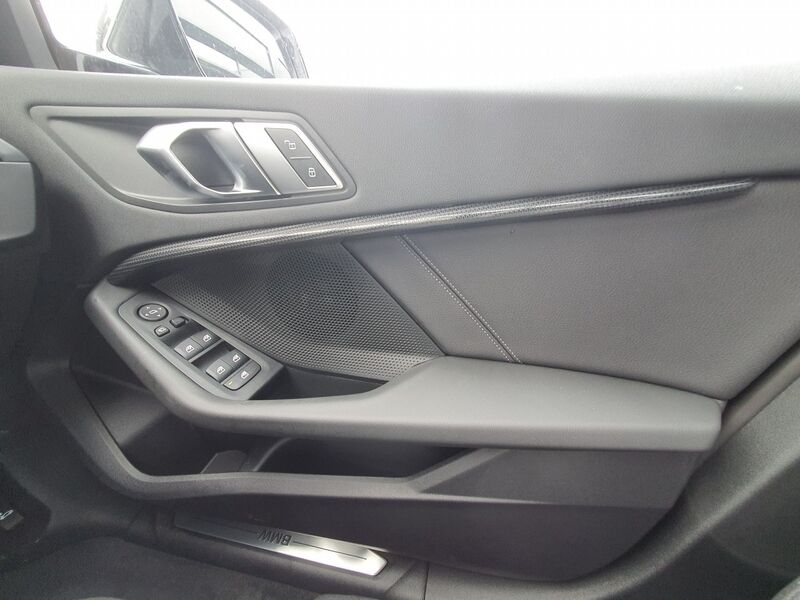 More views of BMW 1-Series