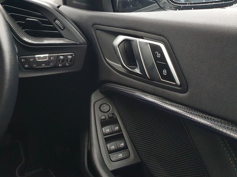 More views of BMW 1-Series