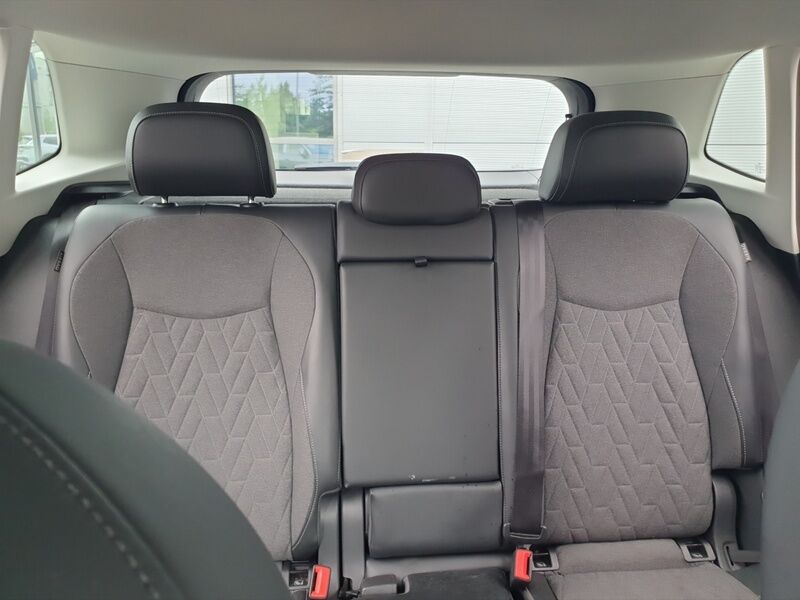 More views of Volkswagen Tiguan