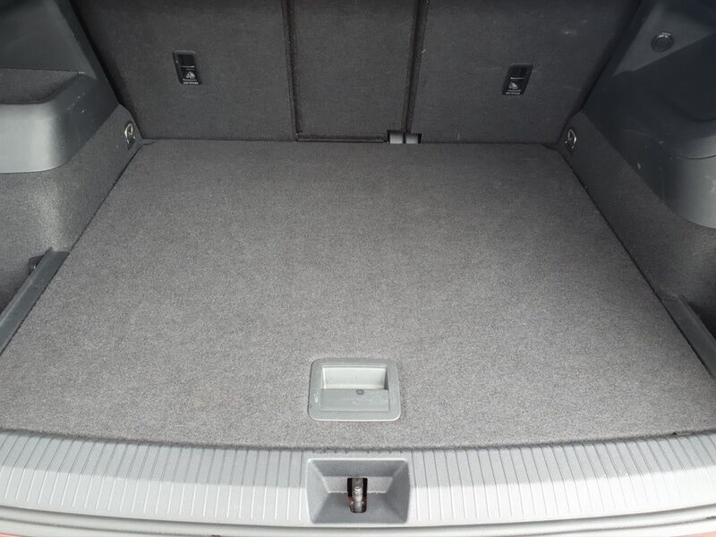 More views of Volkswagen Tiguan