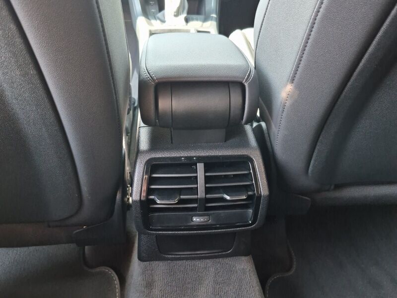 More views of Audi Q3