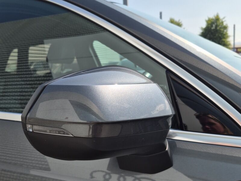 More views of Audi Q3