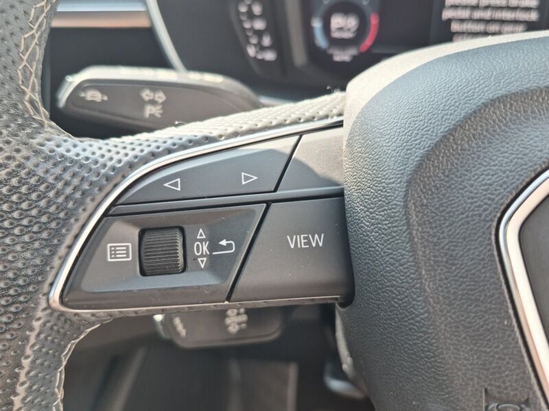 More views of Audi Q3