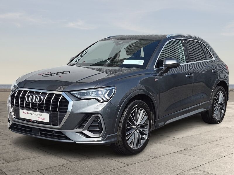More views of Audi Q3