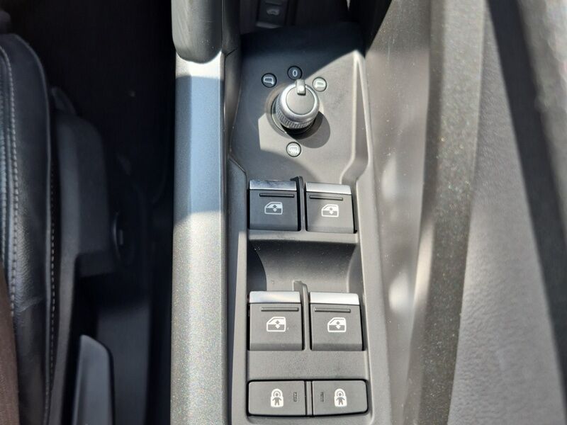 More views of Audi Q3