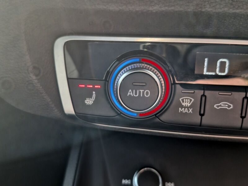 More views of Audi Q3