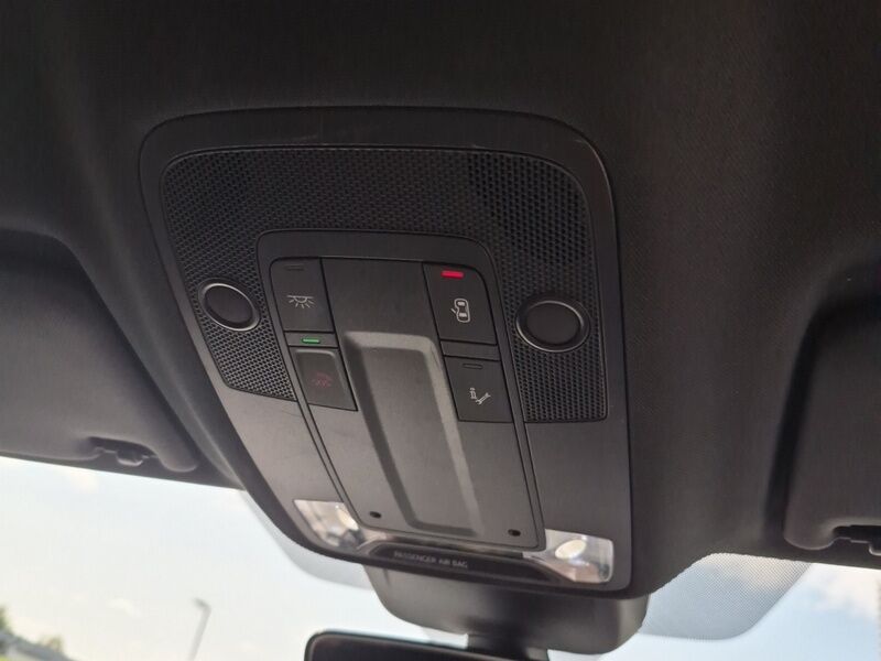 More views of Audi Q3