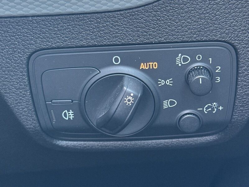 More views of Audi Q2