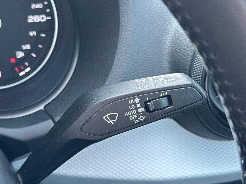 More views of Audi Q2