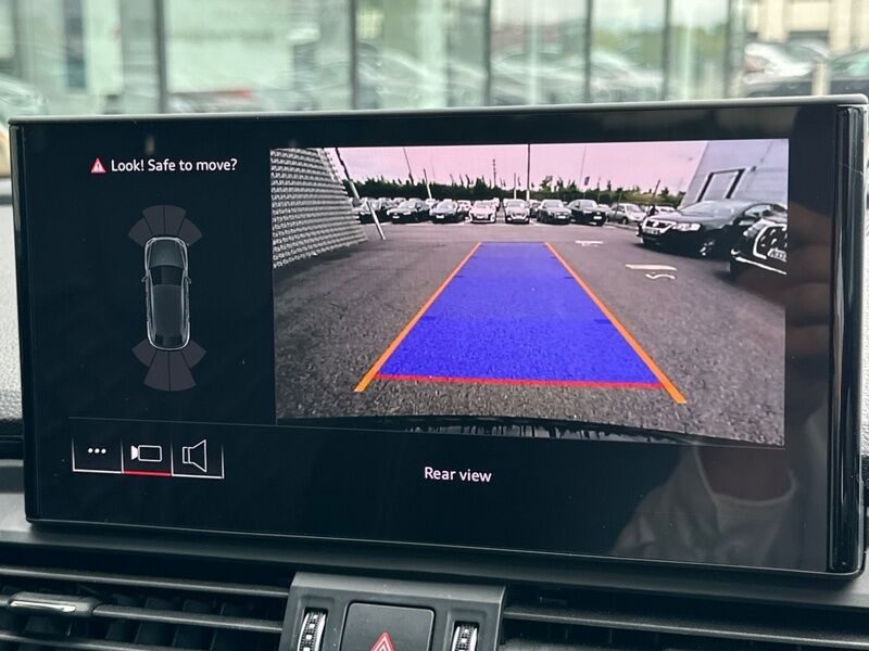 More views of Audi Q5