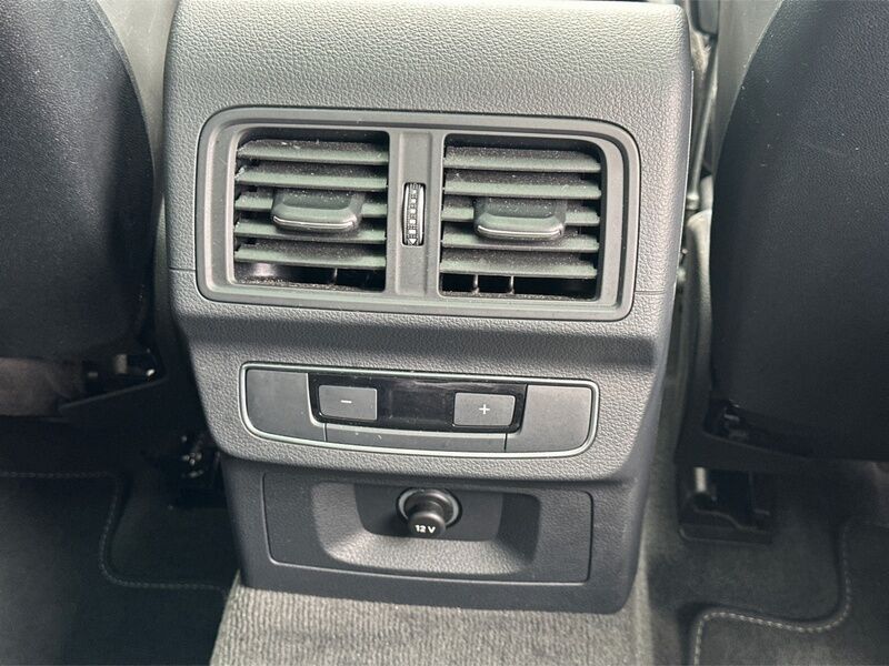 More views of Audi Q5