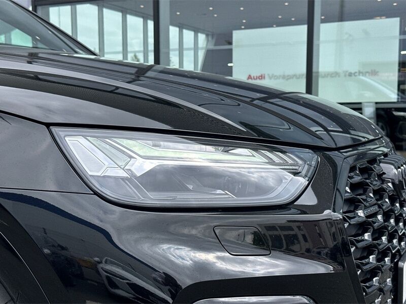 More views of Audi Q5
