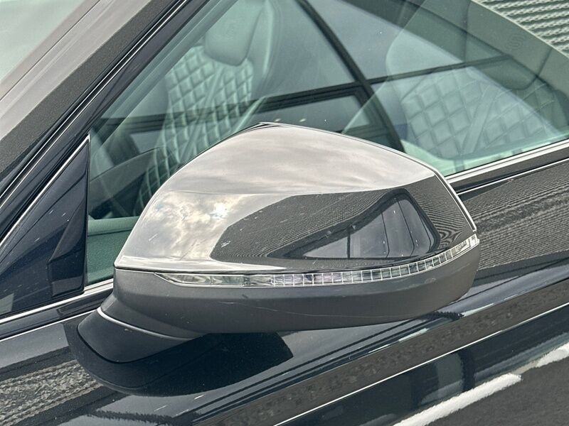 More views of Audi Q5