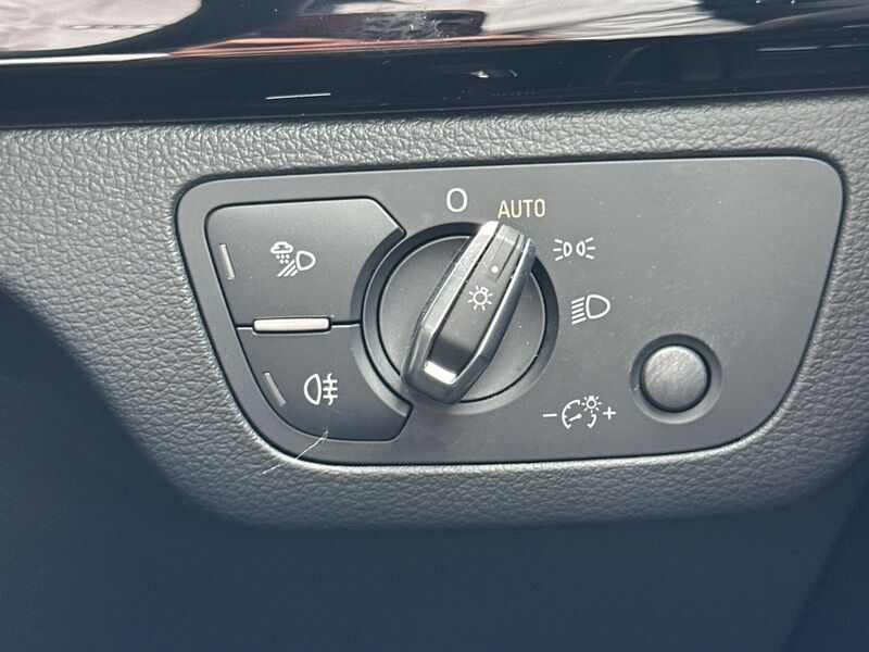 More views of Audi Q5