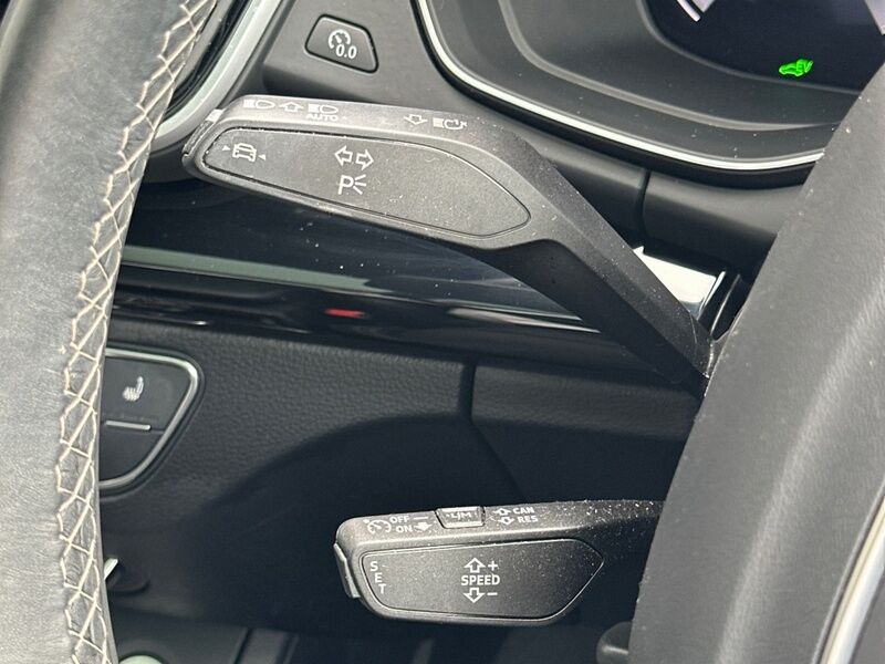 More views of Audi Q5