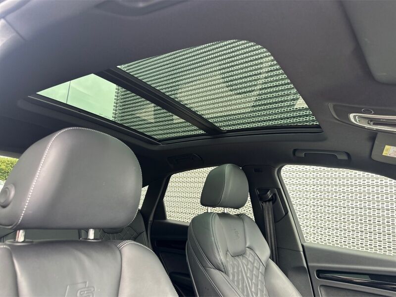 More views of Audi Q5
