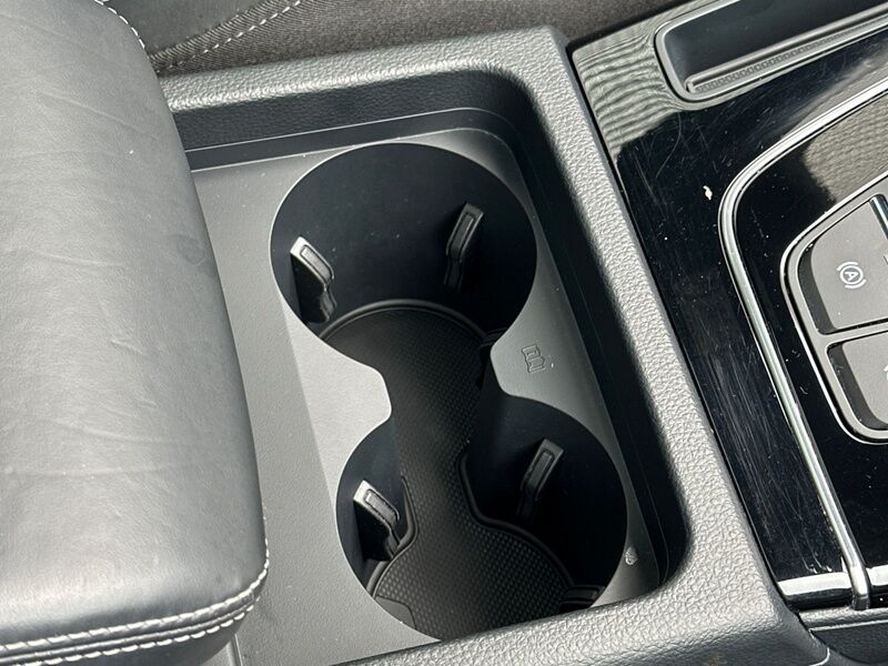 More views of Audi Q5