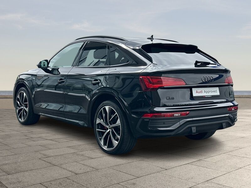 More views of Audi Q5