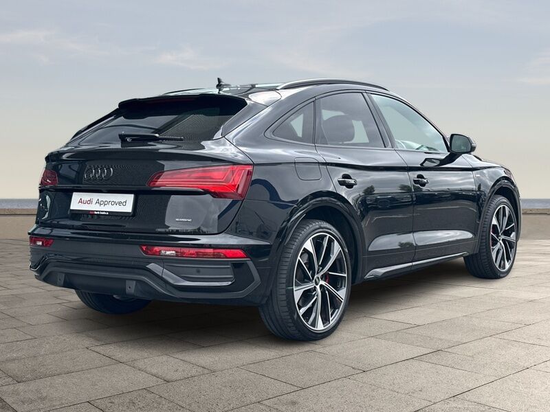More views of Audi Q5