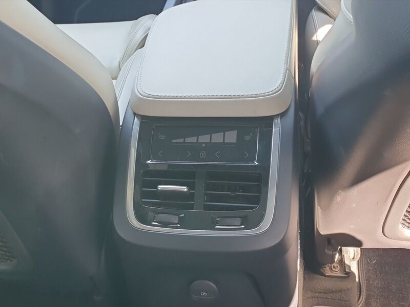 More views of Volvo XC90