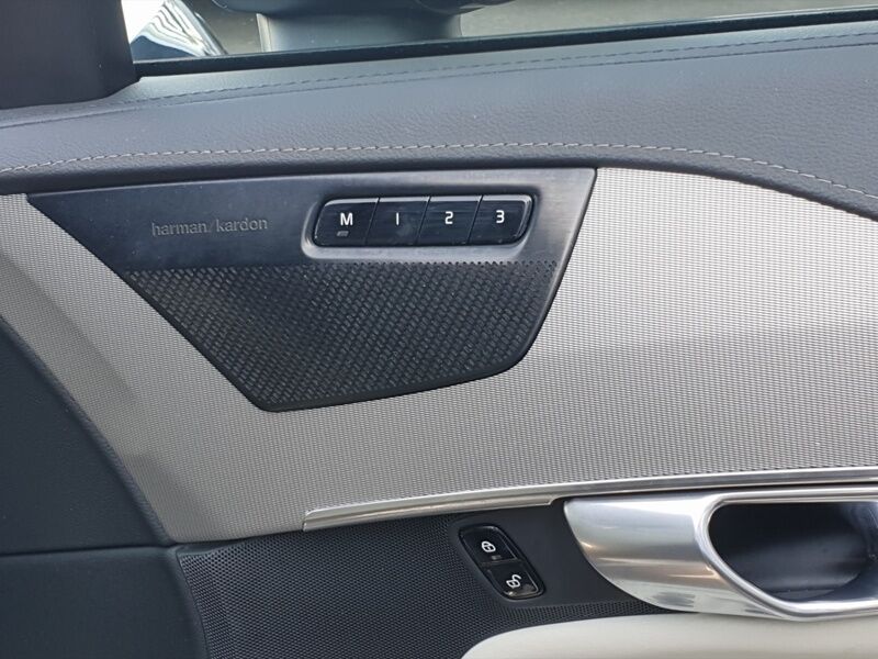 More views of Volvo XC90