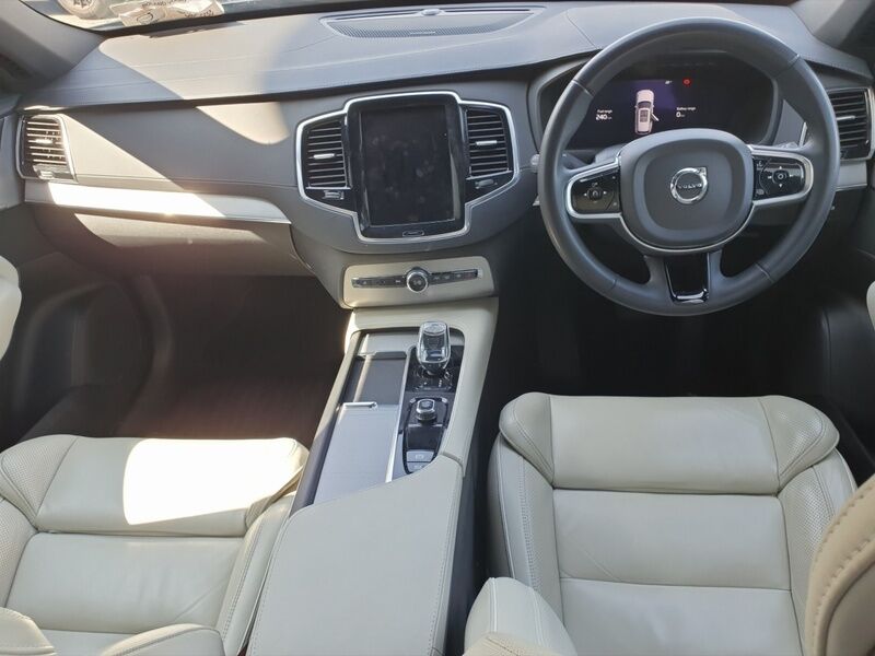 More views of Volvo XC90
