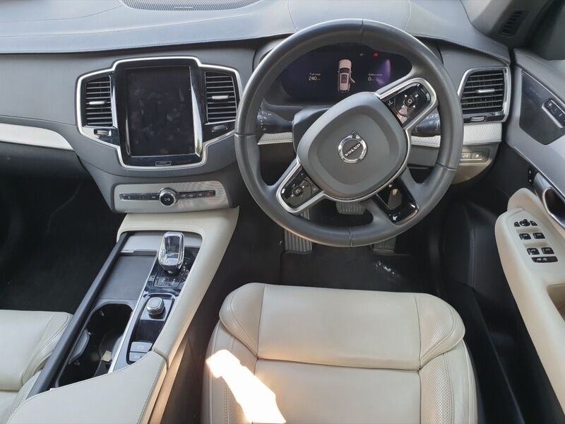 More views of Volvo XC90