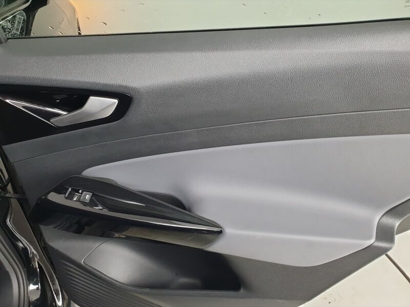 More views of Volkswagen ID.5