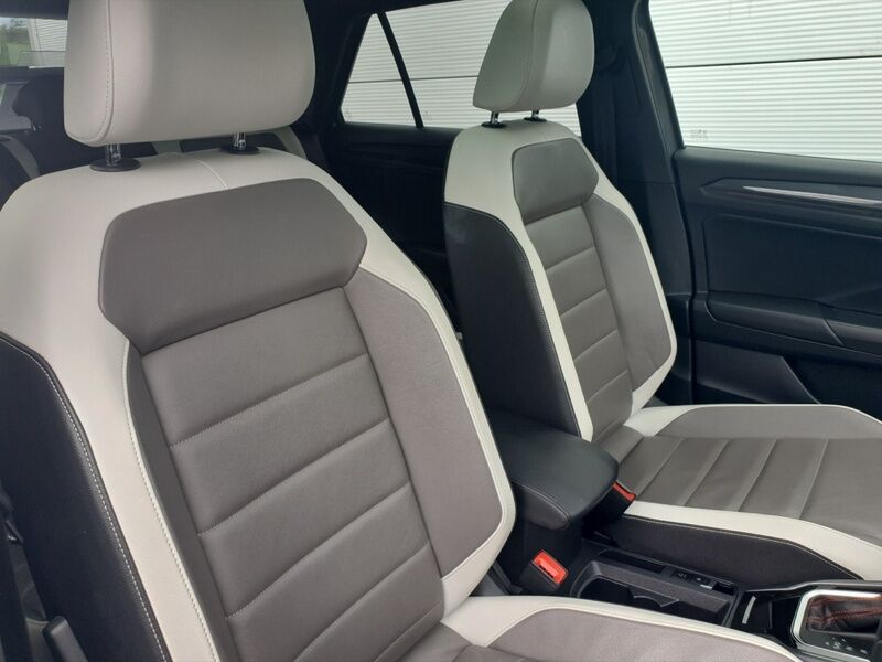 More views of Volkswagen T-Roc
