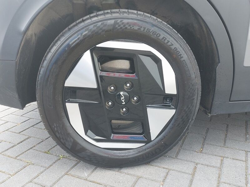More views of Kia EV3
